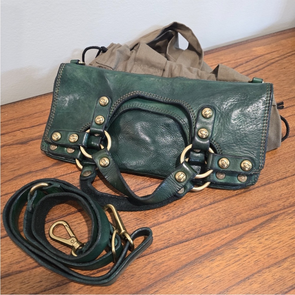 Campomaggi BottleGreen Mamoré Leather Handbag
Italian designed - Picture 3 of 11